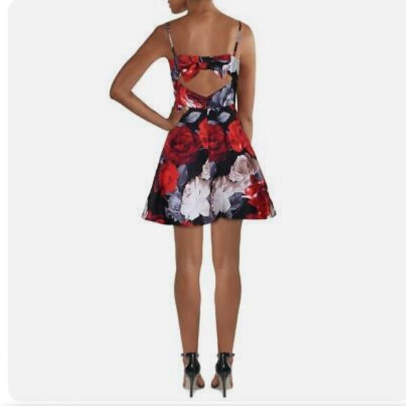 Trixxi Dress Women’s Floral Bow-Back Fit & Flare Juniors size 9 - Picture 1 of 13